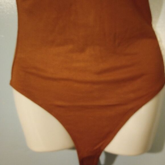 ✨ New double zero spaghetti strap bodysuit - Picture 9 of 12